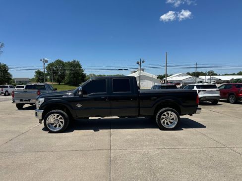 Used 2011 Ford F250 Lariat w/ Lariat Interior Pkg AWD/4WD image 4