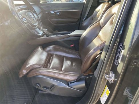 Used 2022 Volvo XC90 T6 Inscription image 11