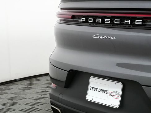 New 2026 Porsche Cayenne Coupe image 31