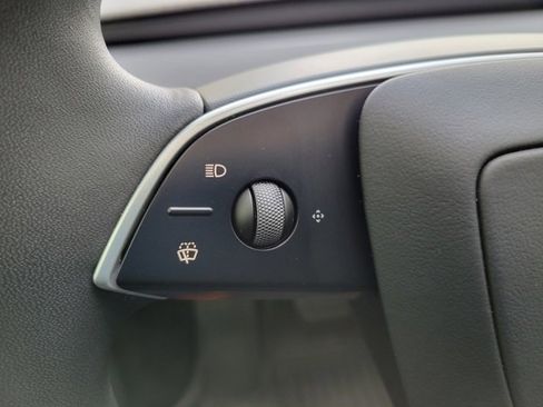 Used 2026 Tesla Model Y Long Range image 29