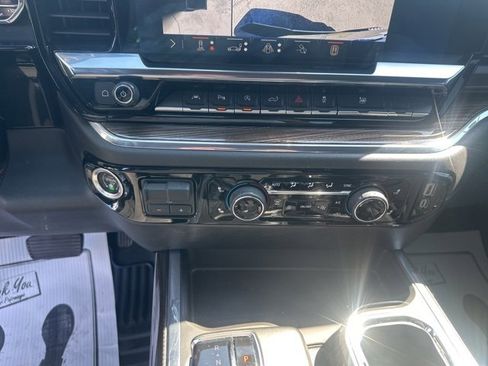 Used 2024 Chevrolet Silverado 1500 LT w/ Safety Package image 25