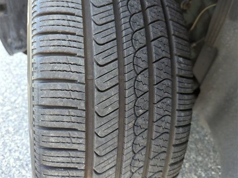 Used 2020 Volkswagen Atlas Cross Sport SE image 49