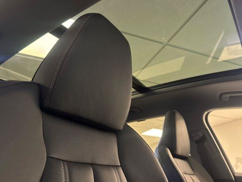 New 2025 Audi Q6 e-tron Premium Plus image 16