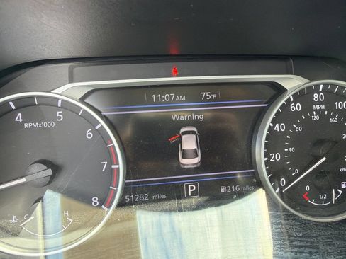 Used 2024 Nissan Sentra SV FWD image 12