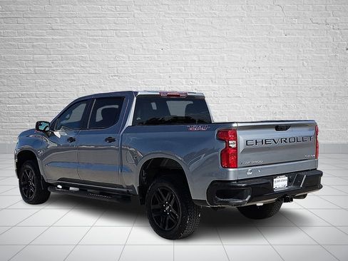 Used 2025 Chevrolet Silverado 1500 Custom Trail Boss w/ Turbomax Blackout Package AWD/4WD image 3