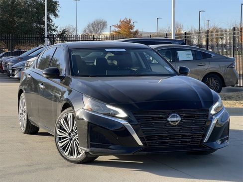 Certified 2024 Nissan Altima 2.5 SL image 2