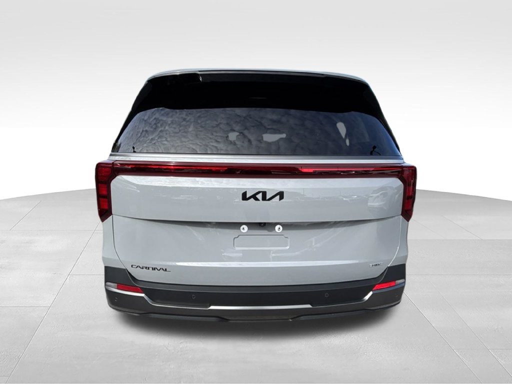 Certified 2026 Kia Carnival SX FWD image 4