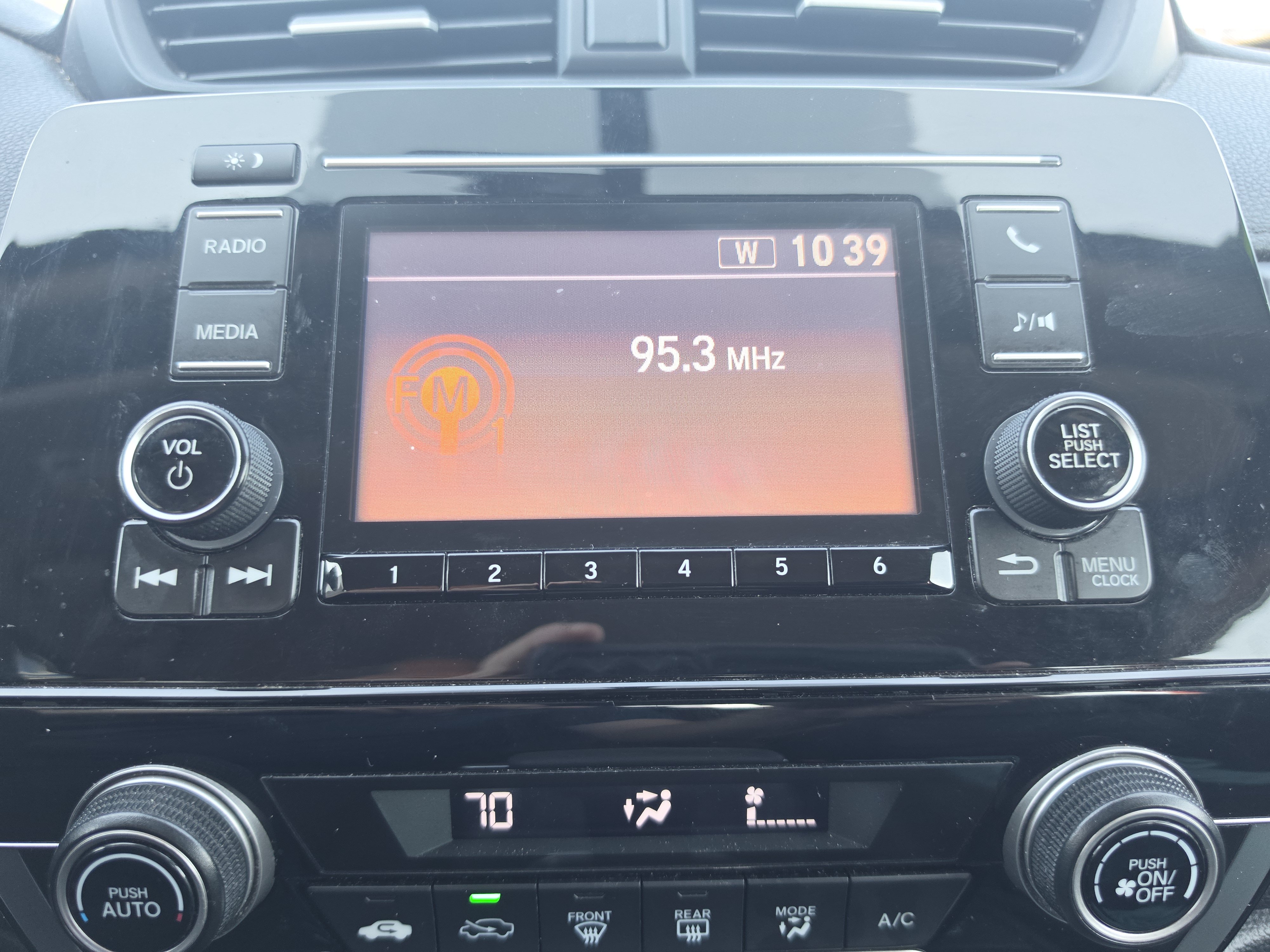 Used 2017 Honda CR-V LX image 24