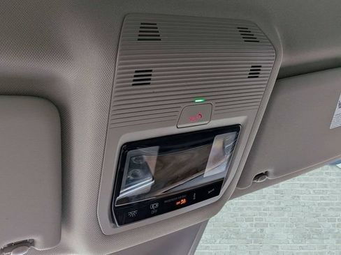 Certified 2025 Volkswagen Atlas SE FWD image 22
