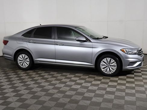 Used 2020 Volkswagen Jetta S w/ Driver Assistance Package image 11