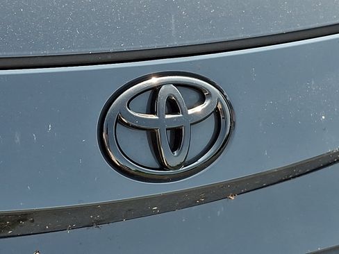 Certified 2025 Toyota Corolla SE w/ SE Premium Package FWD image 5