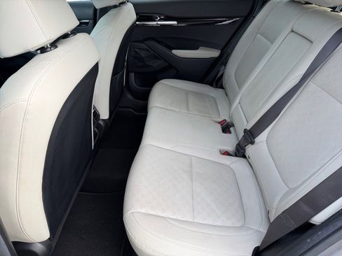 Used 2022 Kia Seltos EX image 12