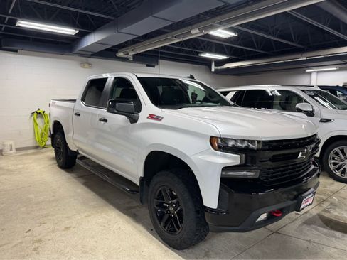 Certified 2021 Chevrolet Silverado 1500 LT Trail Boss w/ Convenience Package II image 3