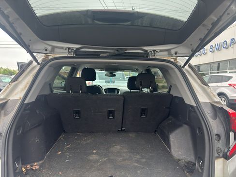 Used 2018 GMC Terrain SLE FWD image 11