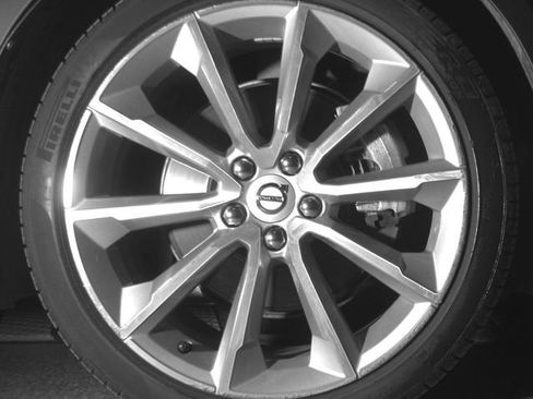 Used 2020 Volvo V60 T5 Momentum w/ Protection Package image 40