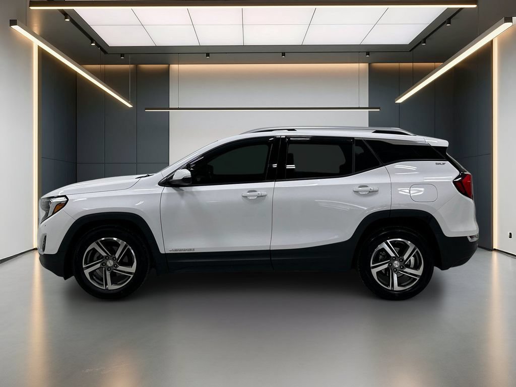 Used 2021 GMC Terrain SLT FWD image 2
