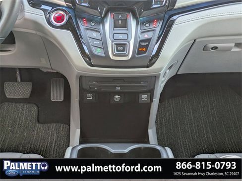 Used 2023 Honda Odyssey Touring image 19
