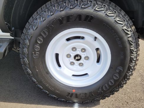 New 2026 Ford Bronco Heritage Edition image 9