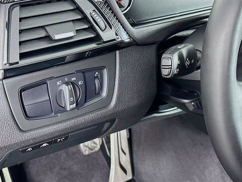 Used 2015 BMW M4 Base image 10