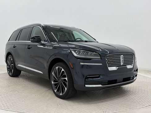 Used 2024 Lincoln Aviator Reserve w/ Equipment Group 201A AWD/4WD image 7