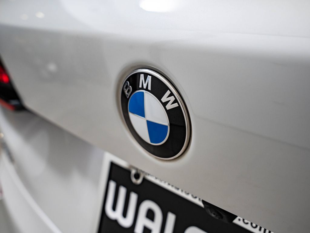 Used 2025 BMW X5 xDrive40i w/ M Sport Package AWD/4WD image 18