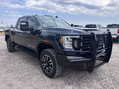 Used 2023 GMC Sierra 2500 AT4 w/ AT4 Preferred Package AWD/4WD image 8