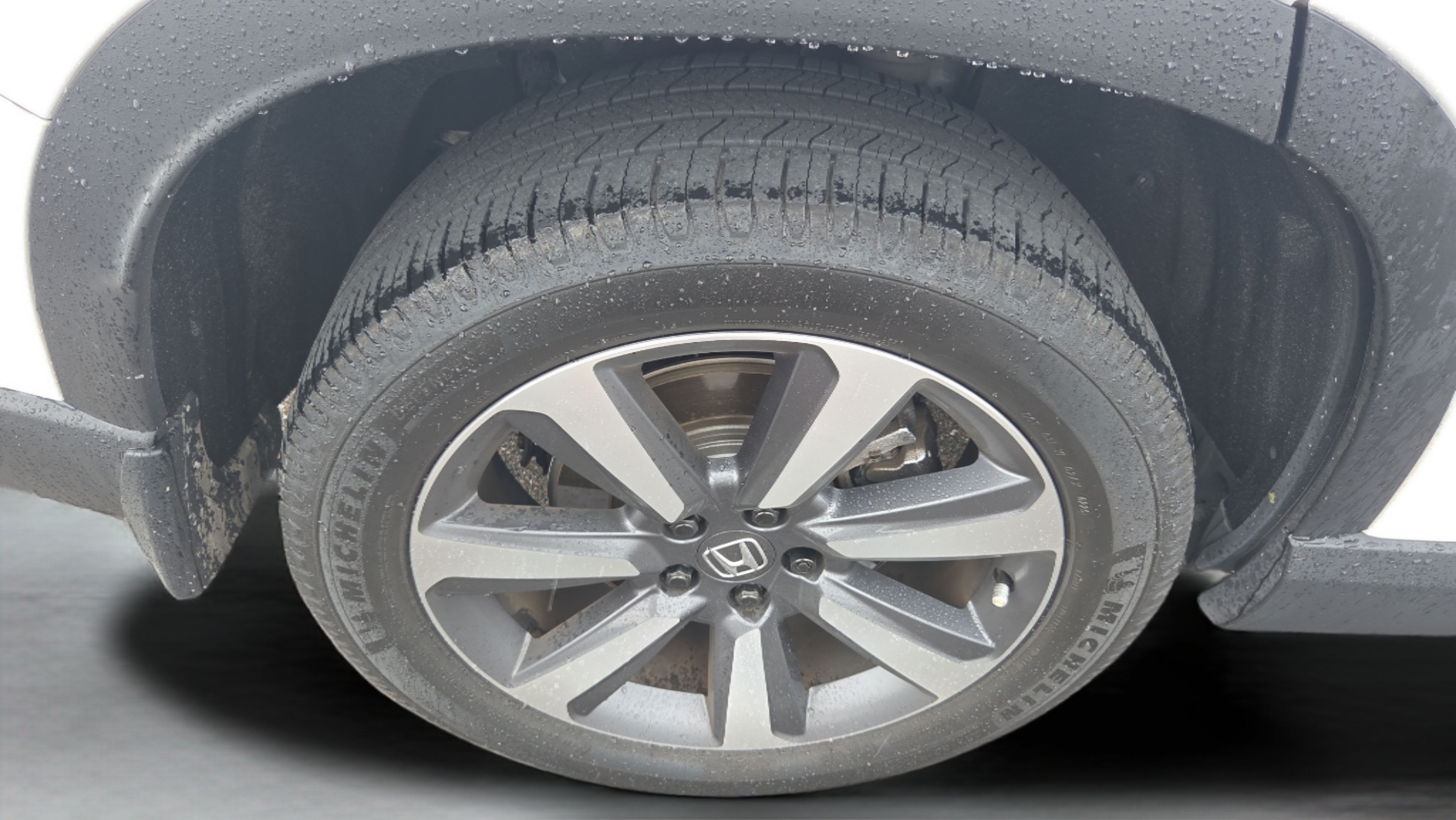 Certified 2023 Honda Pilot Touring image 33