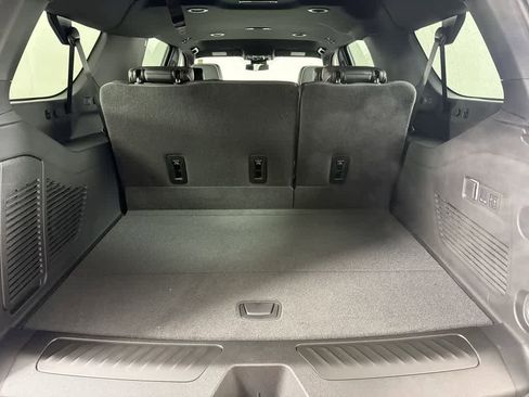 New 2026 GMC Yukon XL Elevation image 17