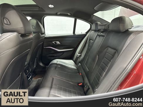 Used 2022 BMW 330i xDrive Sedan w/ Premium Package image 15