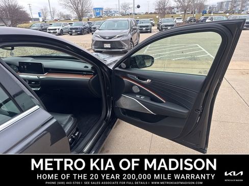 Used 2020 Kia K900 Luxury w/ VIP Package AWD/4WD image 38