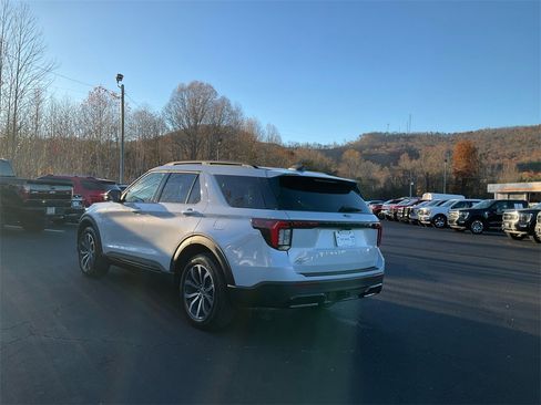 New 2026 Ford F250 XL w/ STX Appearance Package image 33