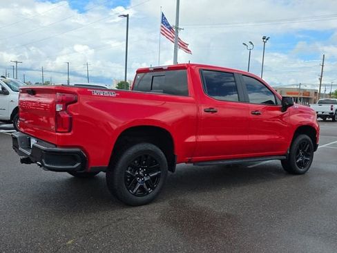 Used 2023 Chevrolet Silverado 1500 LT Trail Boss w/ LT Trail Boss Premium Package AWD/4WD image 5