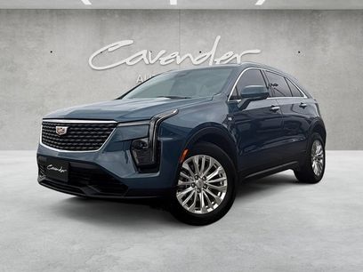Certified 2024 Cadillac XT4 Luxury w/ Cold Weather Package