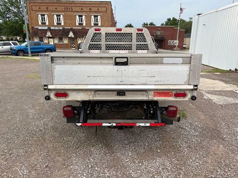 Used 2019 Ford F250 XL RWD image 4