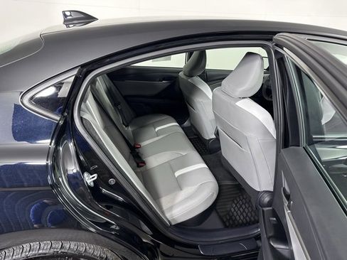 Used 2025 Toyota Camry XSE image 12