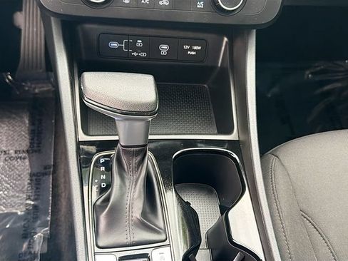 Certified 2025 Hyundai Tucson SE FWD image 16