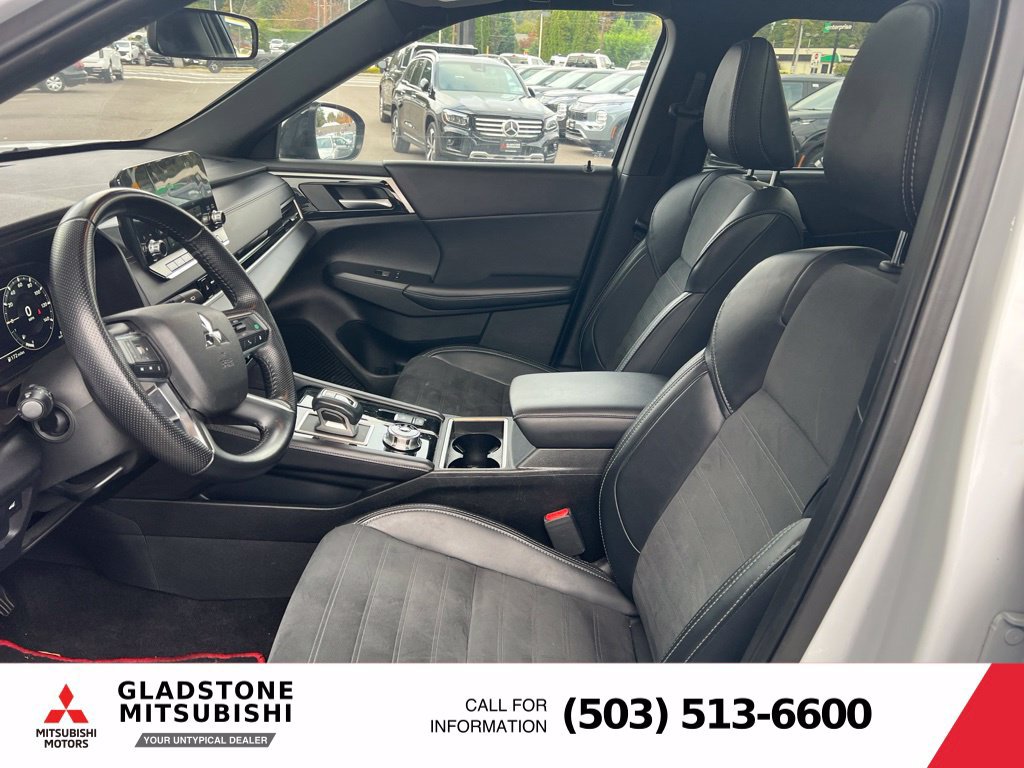 Used 2024 Mitsubishi Outlander SE Black Edition AWD/4WD image 10