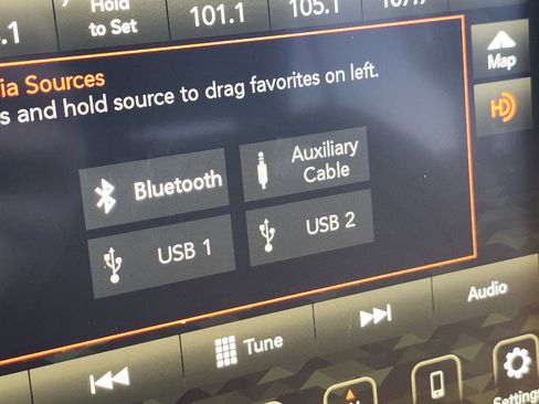 Used 2022 Jeep Wrangler Unlimited Rubicon w/ Steel Bumper Group image 7