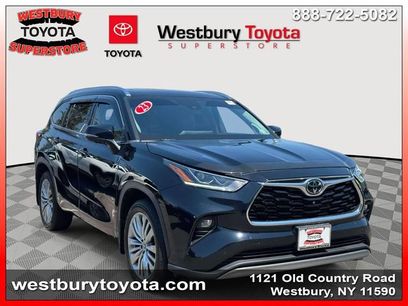 Used 2023 Toyota Highlander Platinum