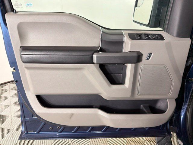 Used 2017 Ford F150 XLT w/ Equipment Group 302A Luxury AWD/4WD image 26