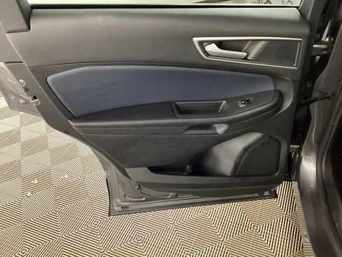 Used 2023 Ford Edge SEL w/ Sport Appearance Package image 14