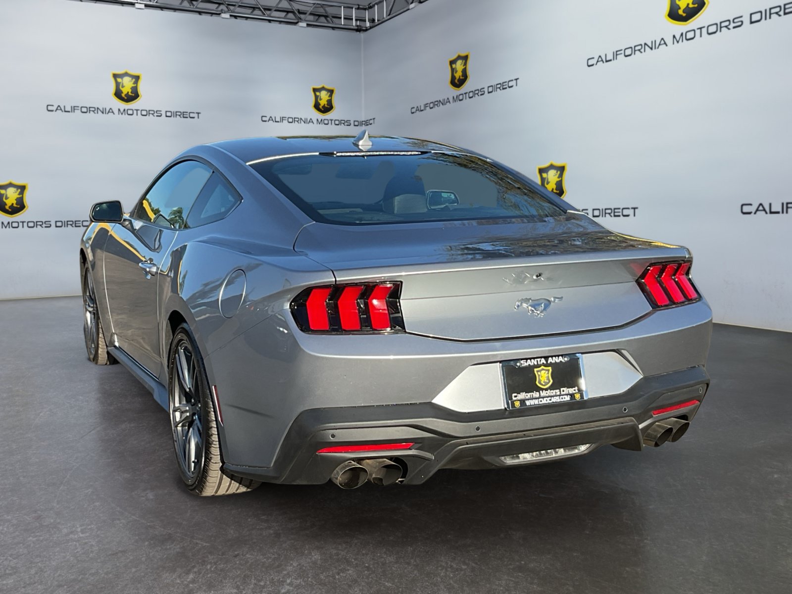 Used 2025 Ford Mustang Coupe RWD image 7