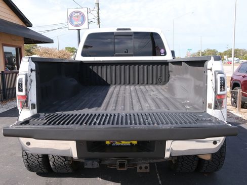 Used 2015 Ford F350 Lariat w/ Lariat Interior Package image 31