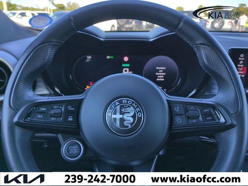Used 2024 Alfa Romeo Tonale Ti w/ Premium Interior Package image 30
