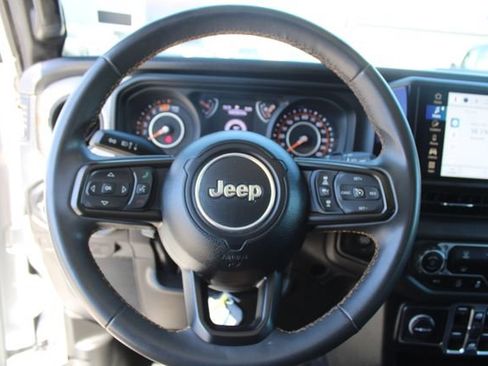 Used 2024 Jeep Wrangler Sport S AWD/4WD image 18