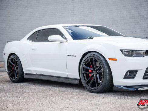 Used 2014 Chevrolet Camaro SS w/ SS Performance Package image 44