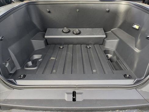 New 2026 GMC Sierra EV Elevation image 17