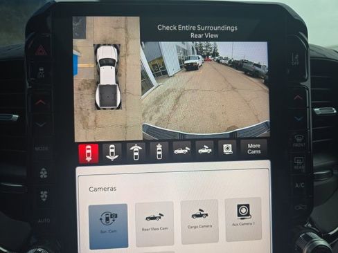 New 2026 RAM 3500 Limited AWD/4WD image 32