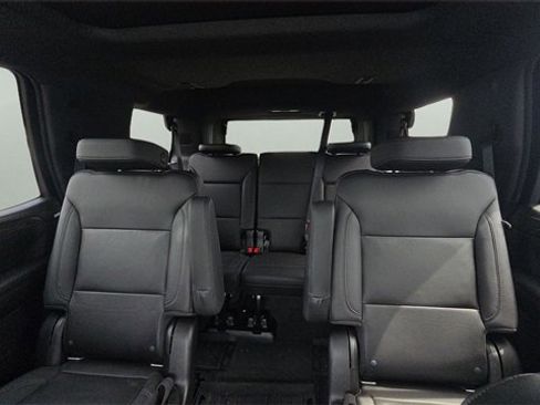 Used 2021 Chevrolet Tahoe LT w/ LT Signature Package image 12