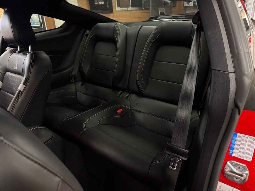 Used 2021 Ford Mustang Shelby GT500 w/ Technology Package RWD image 14